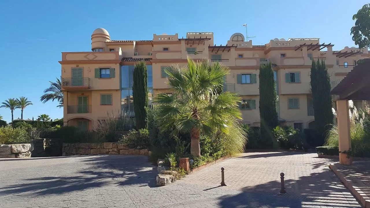 Apartment Four Seasons Los Flamingos Hotel Estepona